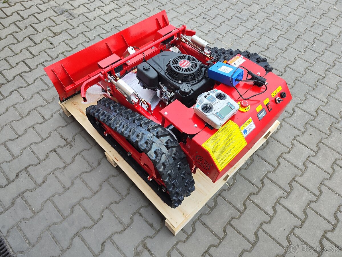 Nová svahová sekačka s pásy na dálkové ovládání - 3