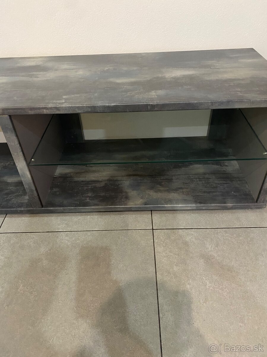 Komoda pod televizor - 3