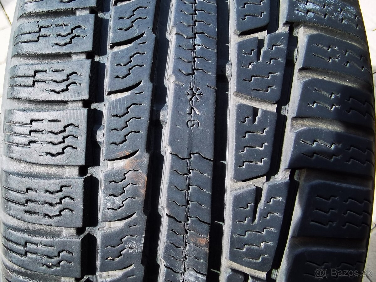 Nokian zimne pneumatiky 205 55 r16 - 3