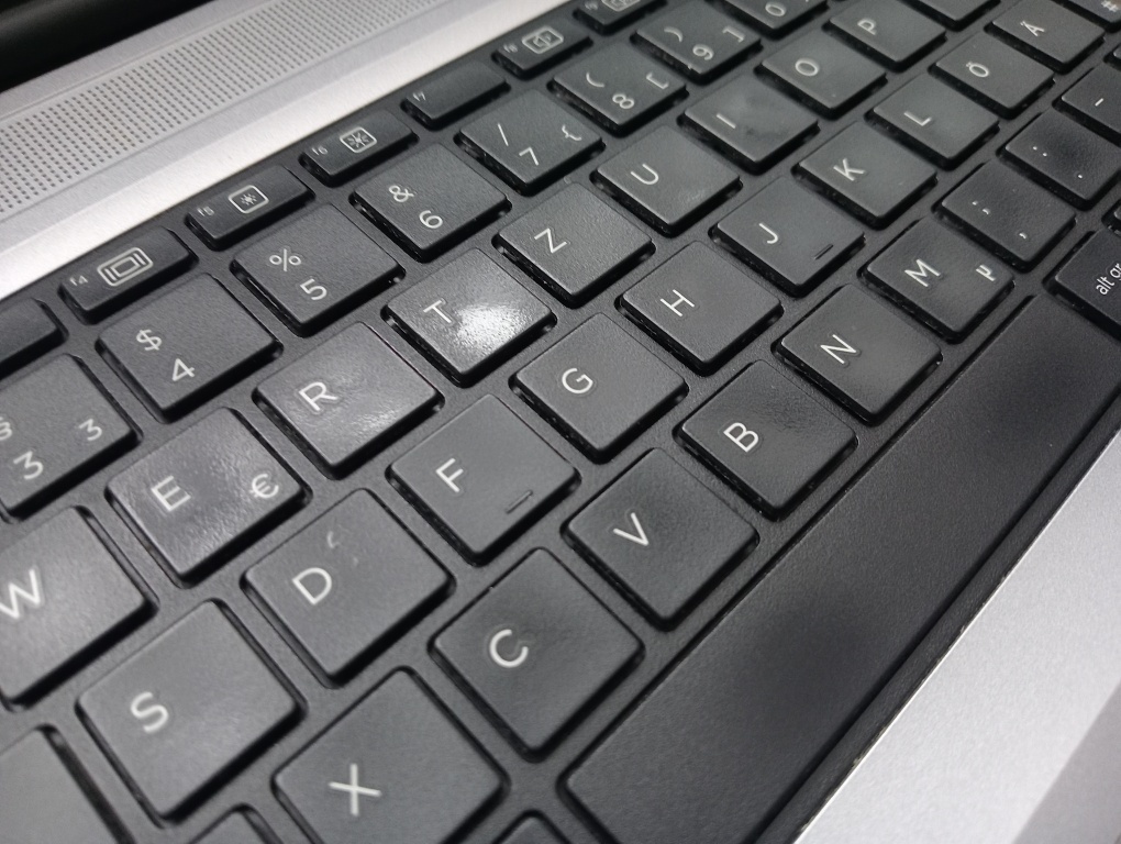 Hp probook 650 g3 , Intel® Core™i5 , 16gb ram , ssd , RS232 - 3