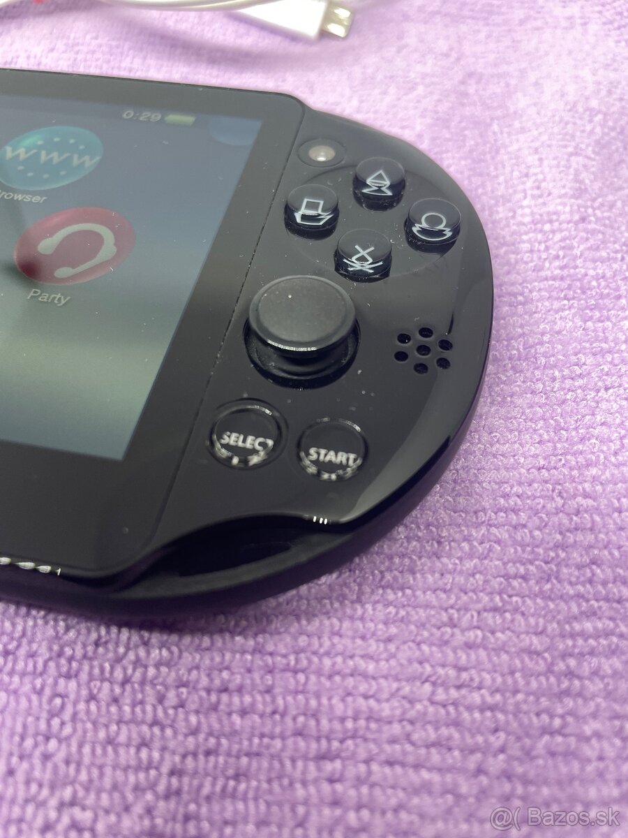 PS VITA PCH-2016 displej LCD - 3