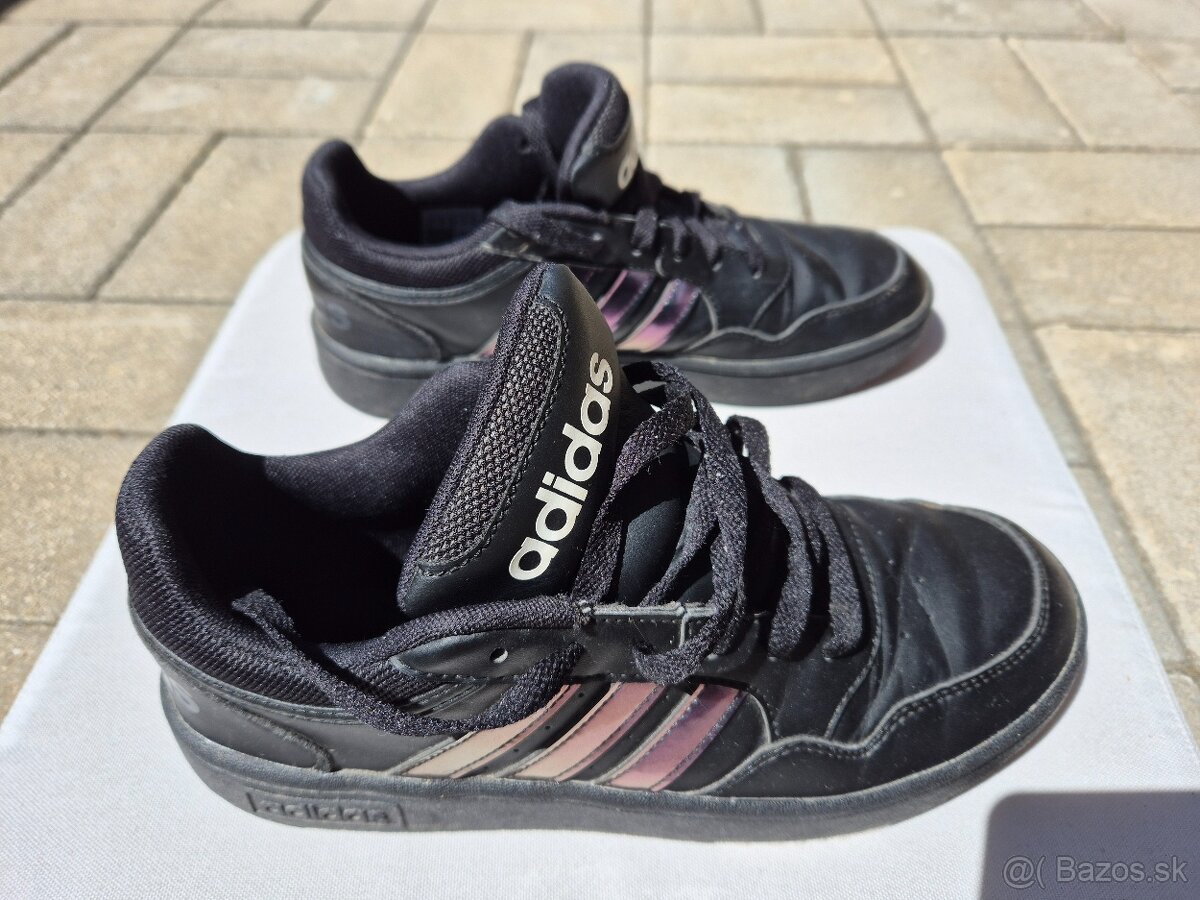 Čierne tenisky Adidas HOOPS 3.0, veľkosť 38 - 3