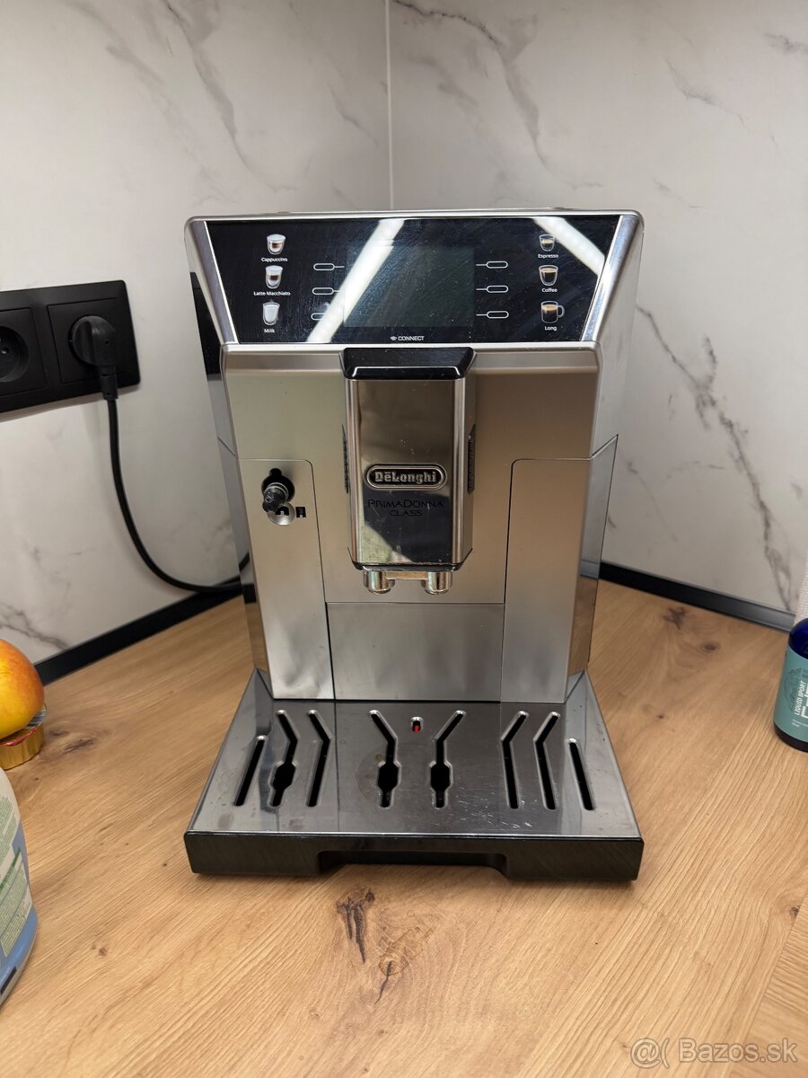 Delonghi PrimaDonna Class ECAM 550.75.MS - 3