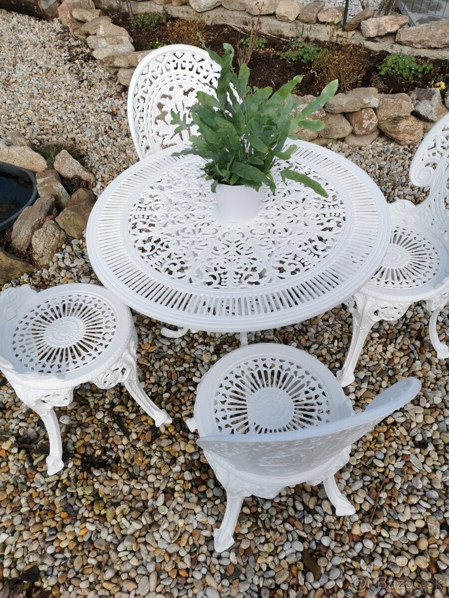 Stôl a 4 x stoličky (záhradný set) - 3