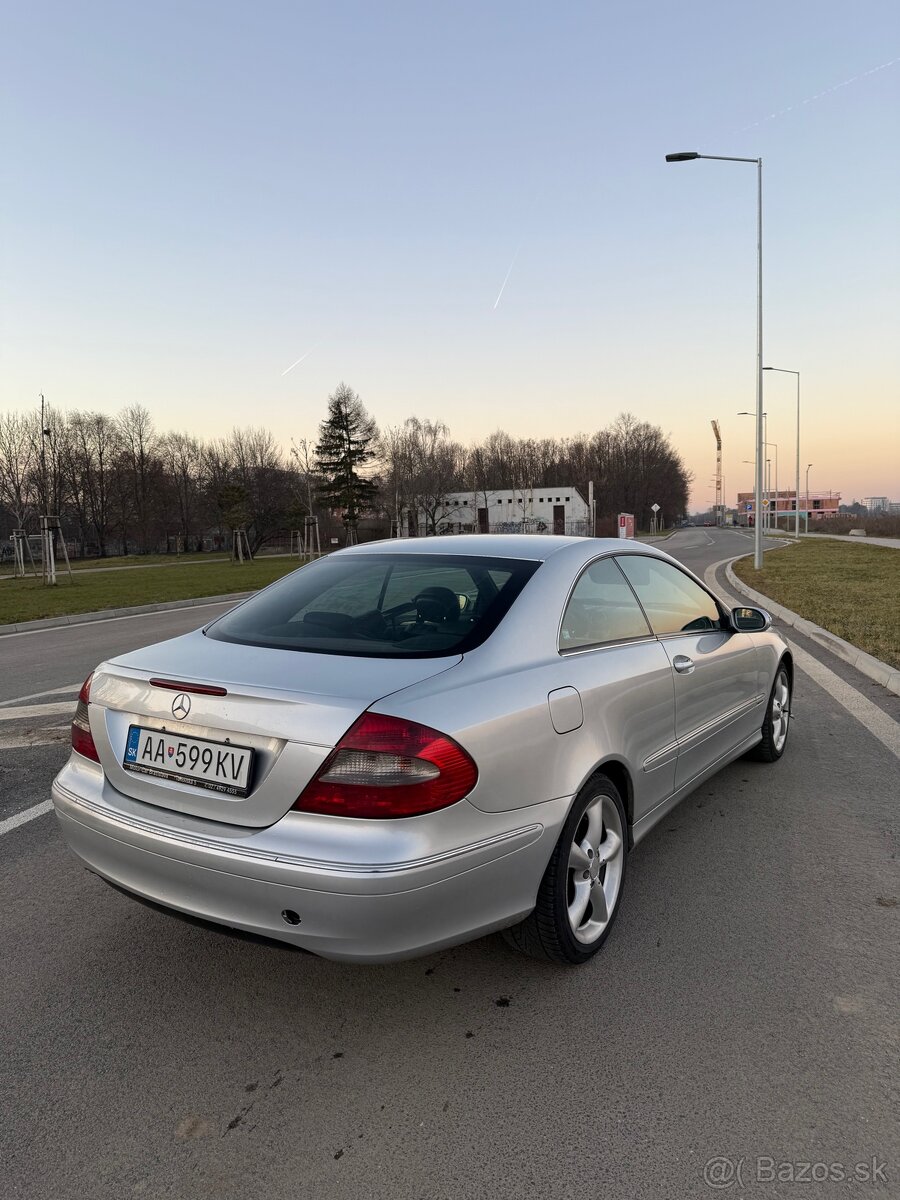 Mercedes- Benz CLK 320 CDI - 3