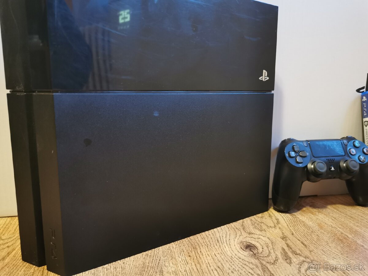 PS4 500GB - 3