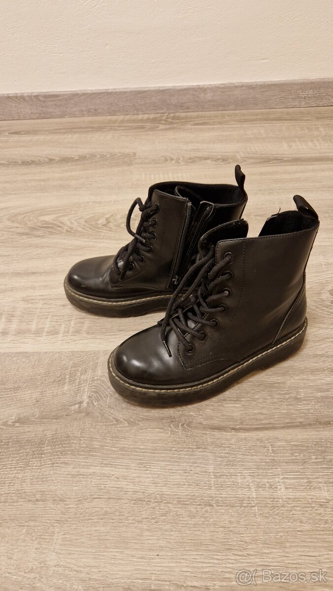 Predám detské čierne čižmičky - 3