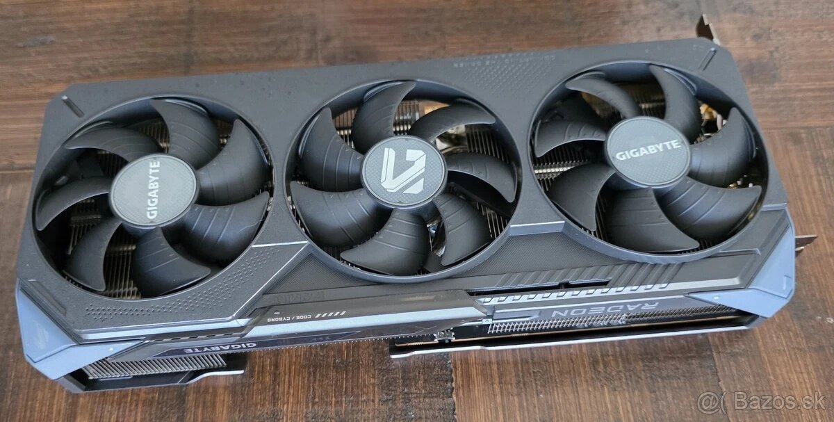 Gigabyte Radeon RX 9070 XT GAMING OC 16G - G.Karta - 3