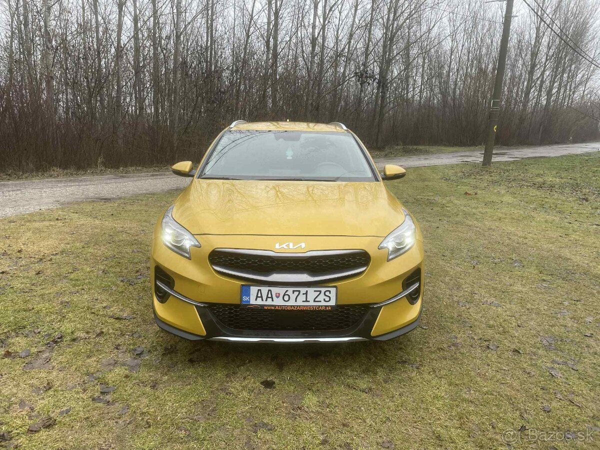 Kia XCeed 1.5 T-GDi Gold A/T - 3