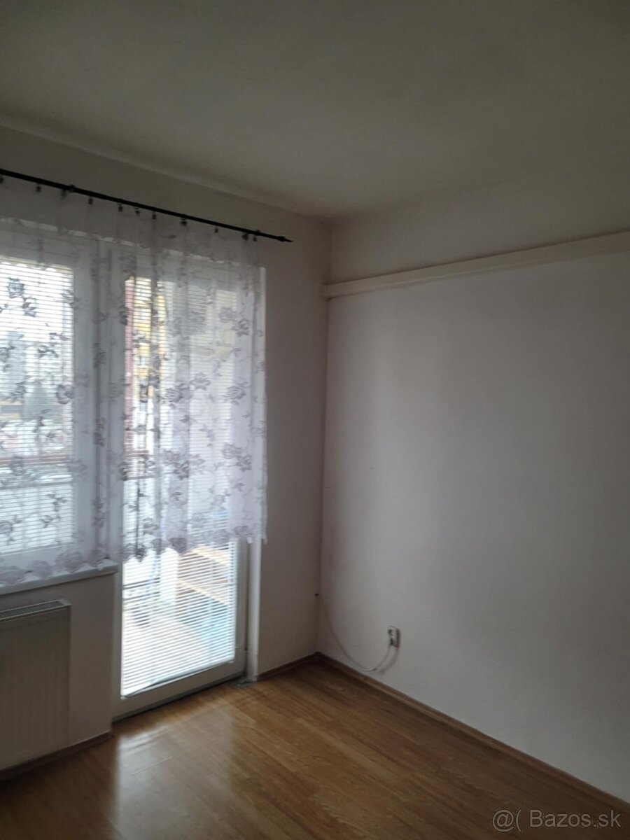 Predaj 3 - izbového bytu v Leviciach - 3