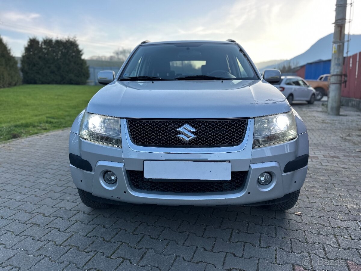 Suzuki Grand Vitara 2,0 Benzín 4WD AT - 3