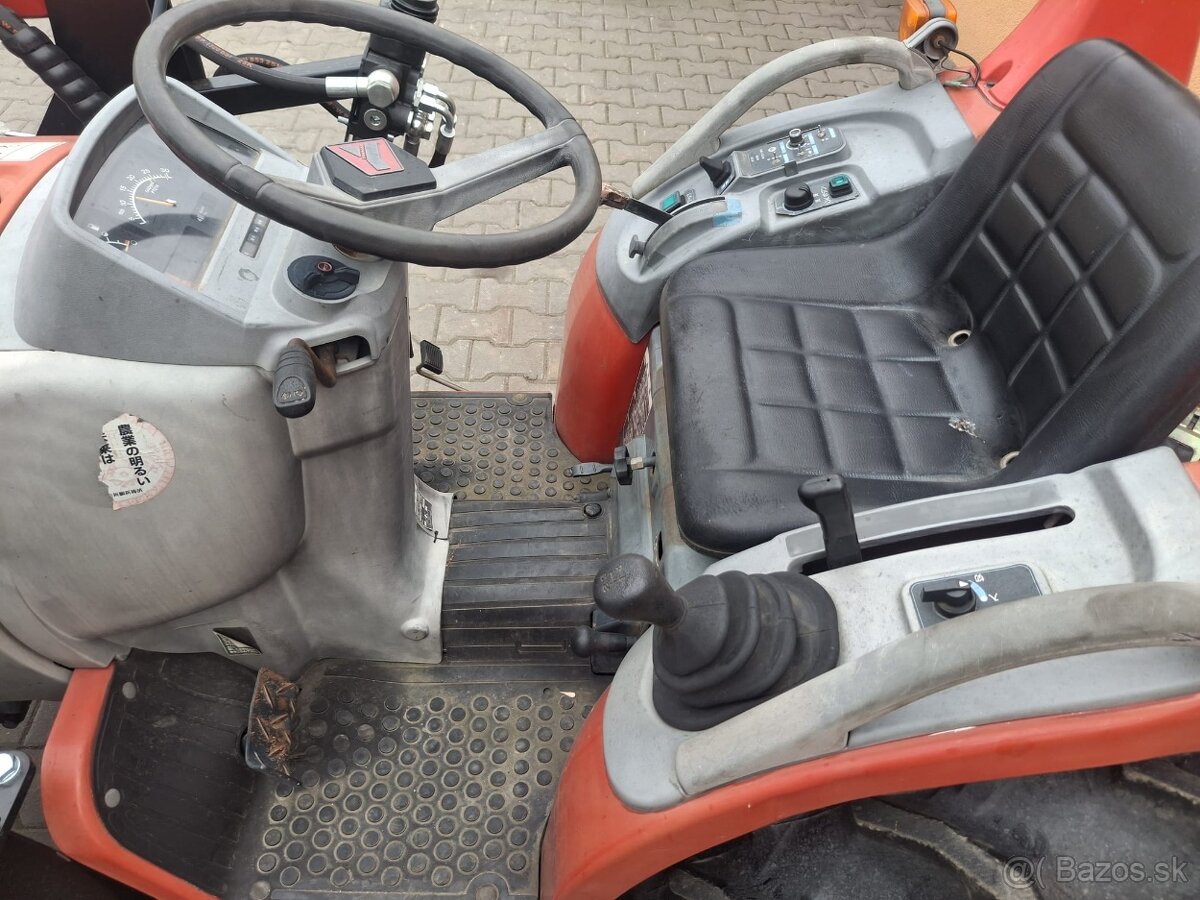 Malotraktor Yanmar AF17 nakladač - 3