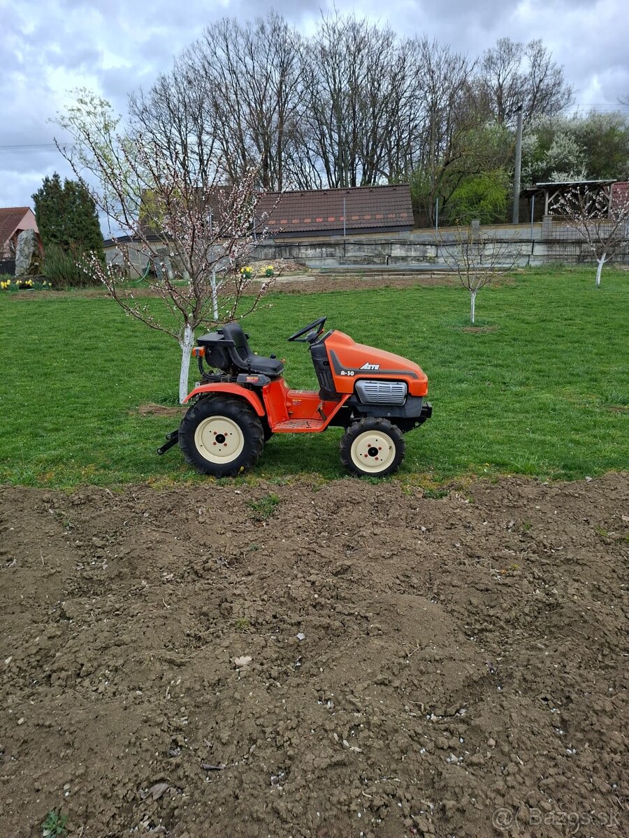 Malotraktor Kubota - 3