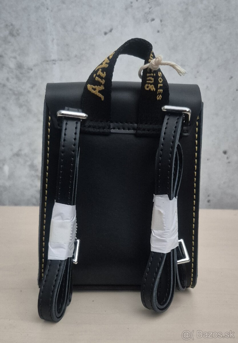 Miniruksačik Dr. Martens - 3
