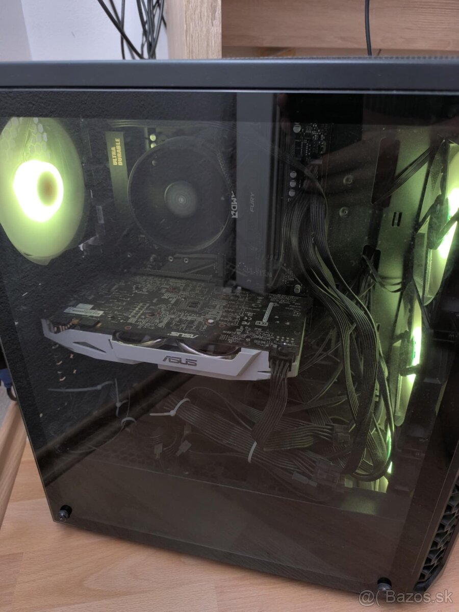 Predám stolný počítač - 3