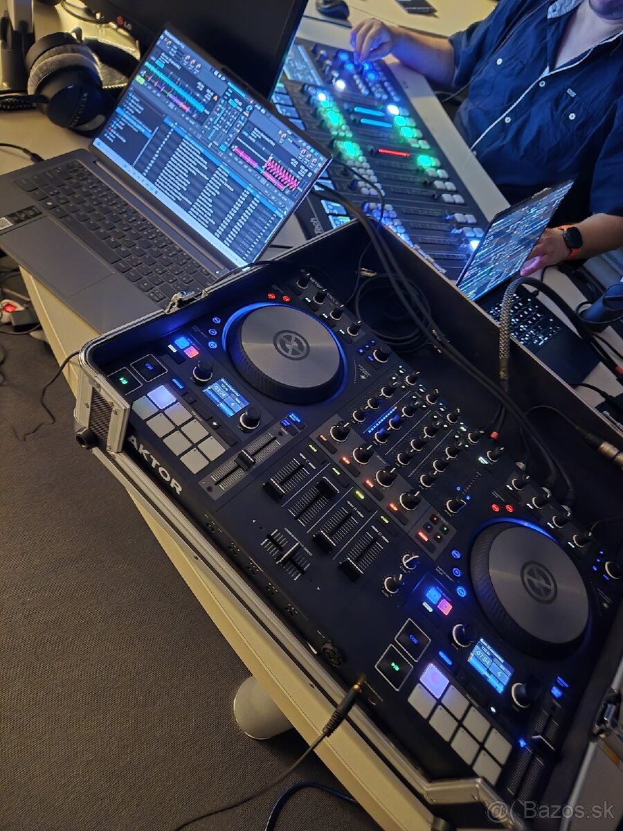 Traktor S4 MK3 - 3