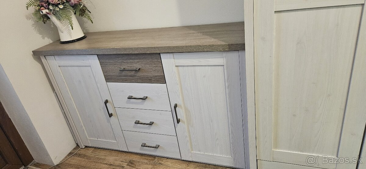 Predám kancelársky nábytok - skriňa, komoda, písací stôl - 3