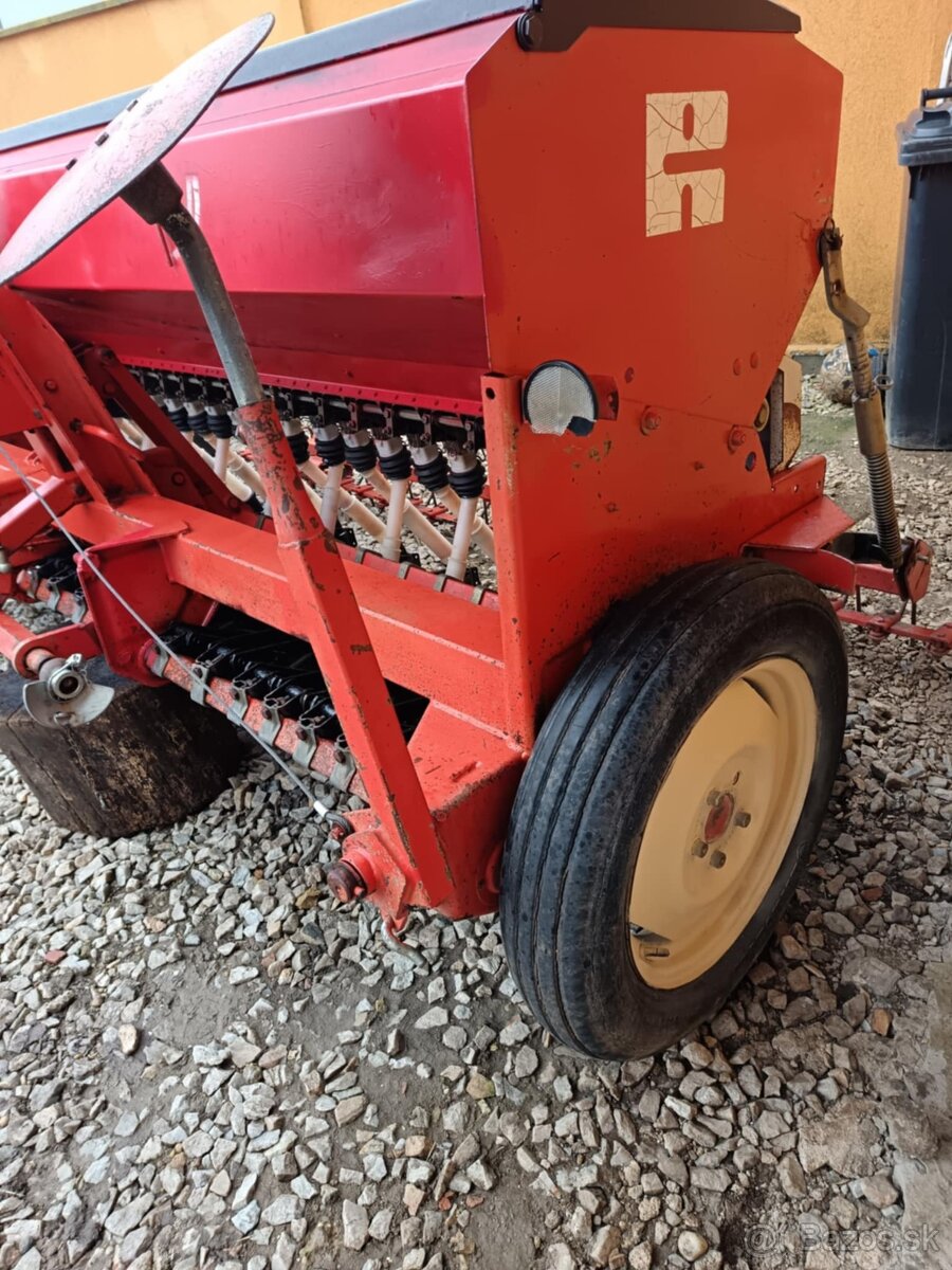 Reform 100 sejačka - 3