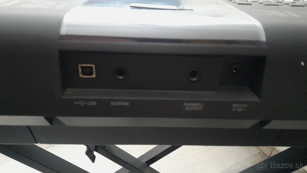 Predám kláves yamaha psr 423 - 3