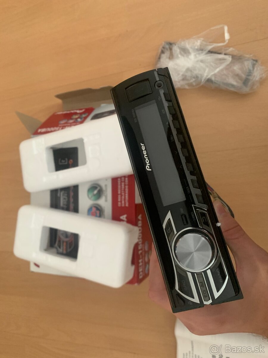 Pioneer DEH-1500UBA - 3