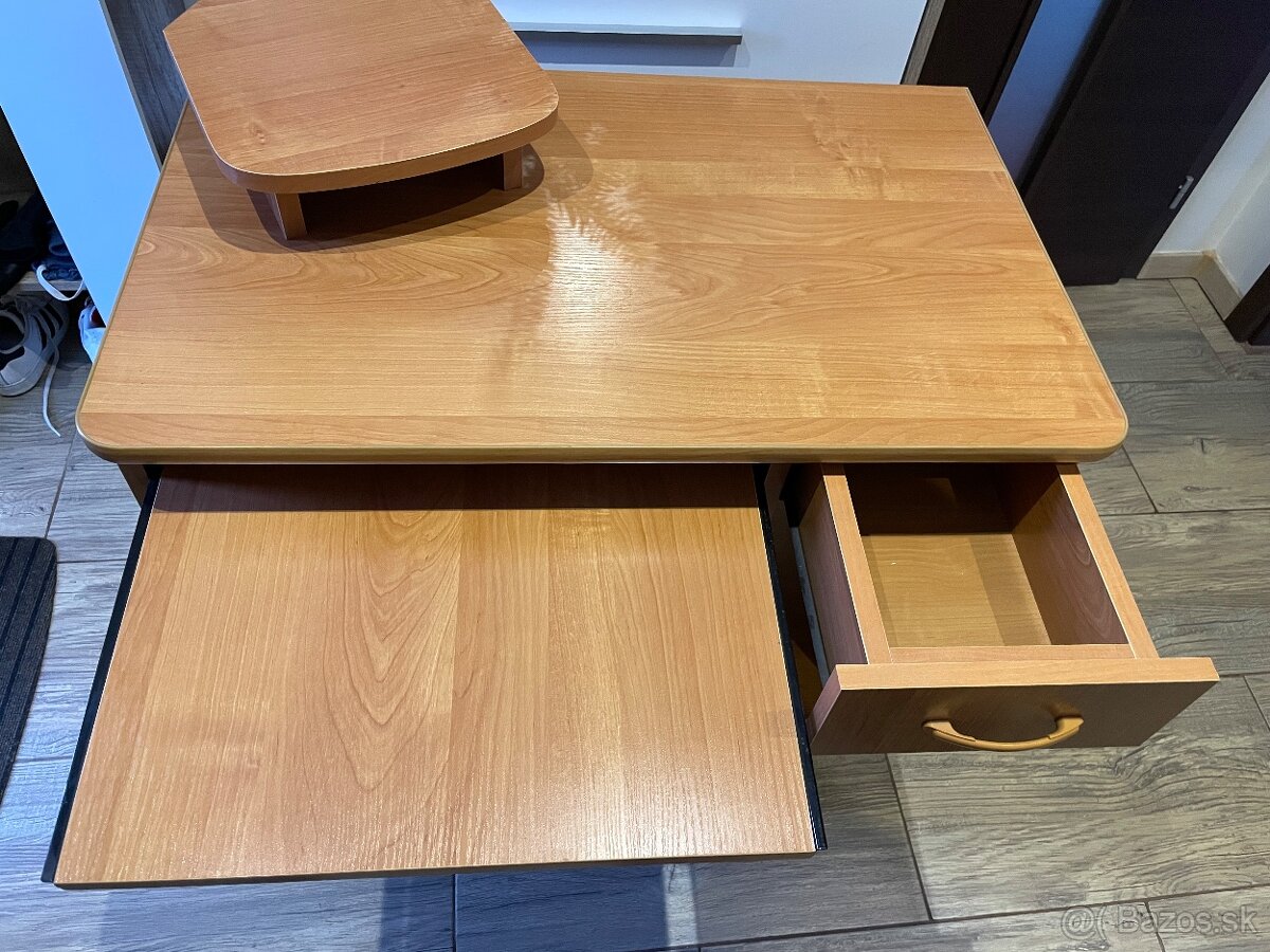 Predám PC stolík - 3