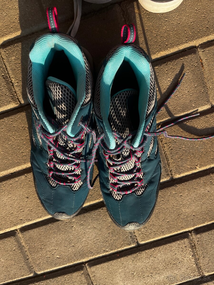 Turisticke topanky - 3