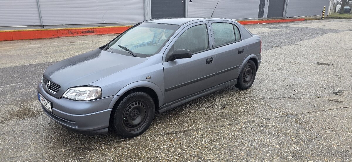 Opel Astra - 3
