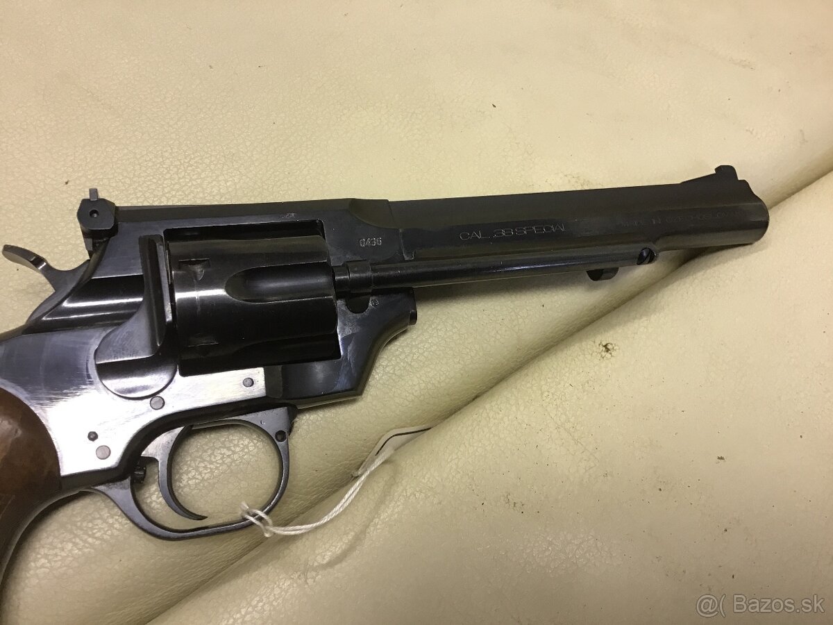 Revolver - 3