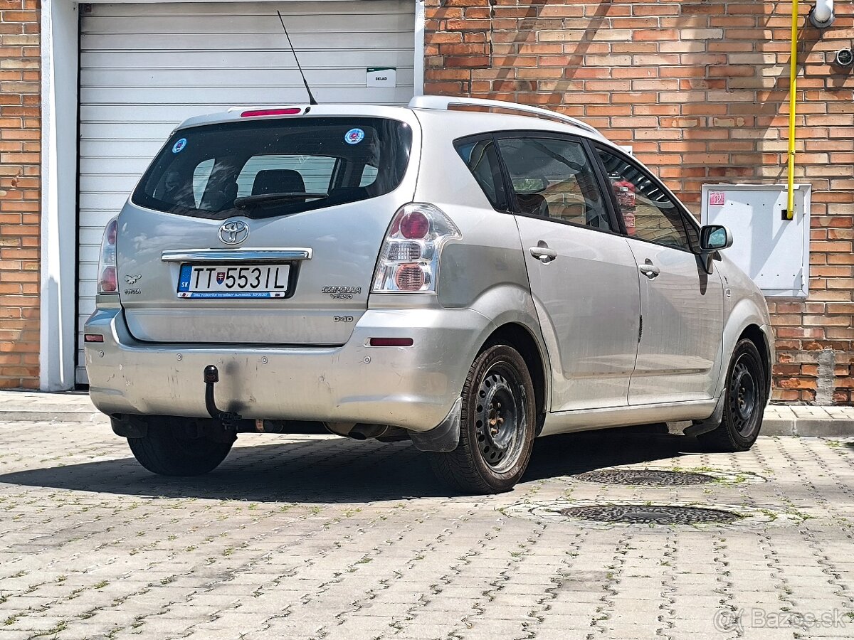 Toyota Corolla Verso 2.2 D-4D - 3