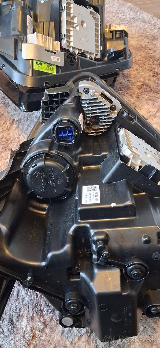 Predné svetlá kia  sportage - 3