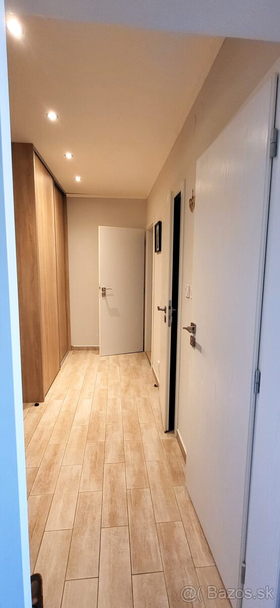 PRENAJMEM 1,5 - IZBOVÝ BYT v blízkosti centra - 3
