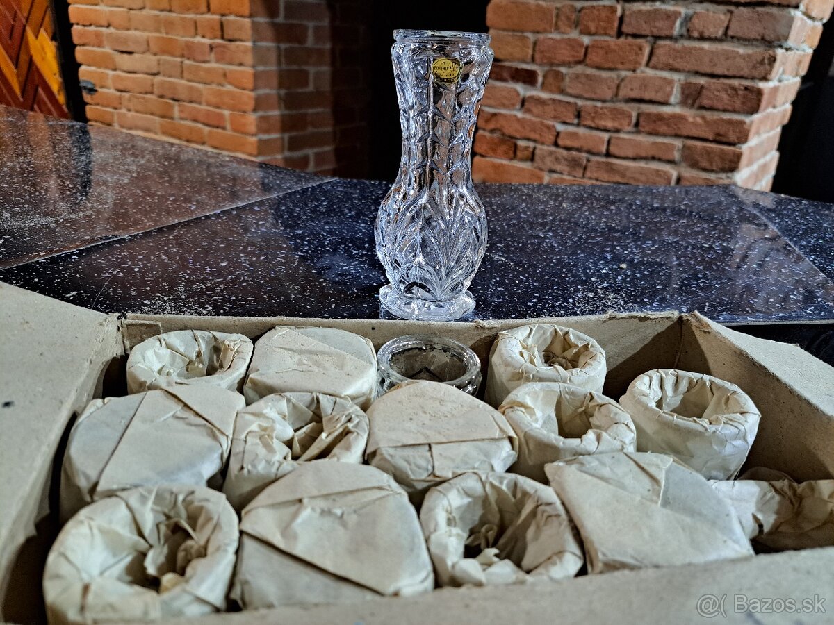 Predám vázu BOHEMIA 30 KUSOV - 3