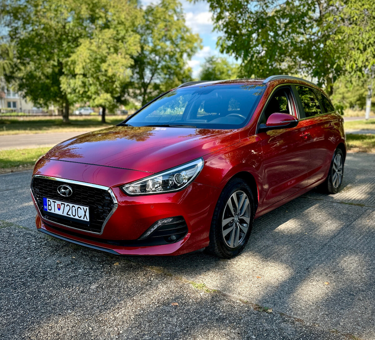 Hyundai i30 CW Kombi 1.4 T-GDi Slovensko - 3