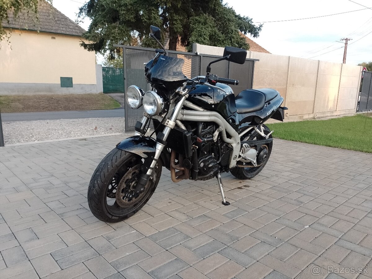 Triumph Speed Triple 955i - 3
