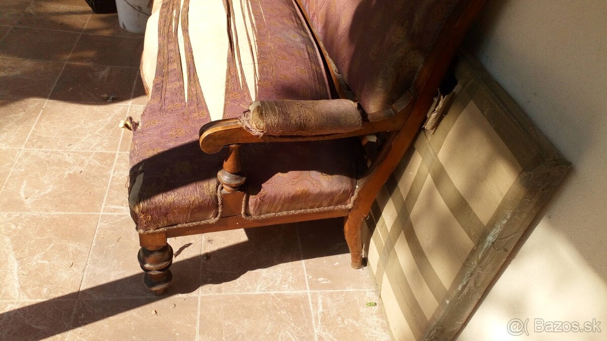 RETRO DREVENÁ SEDACIA SÚPRVA - 3