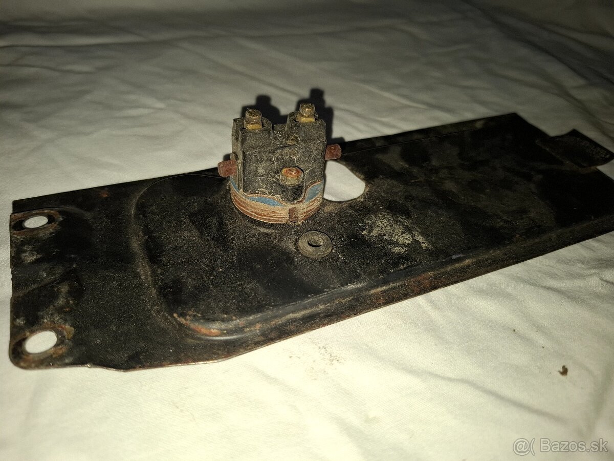 Plech na stredový tunel škoda 1000/100 - 3