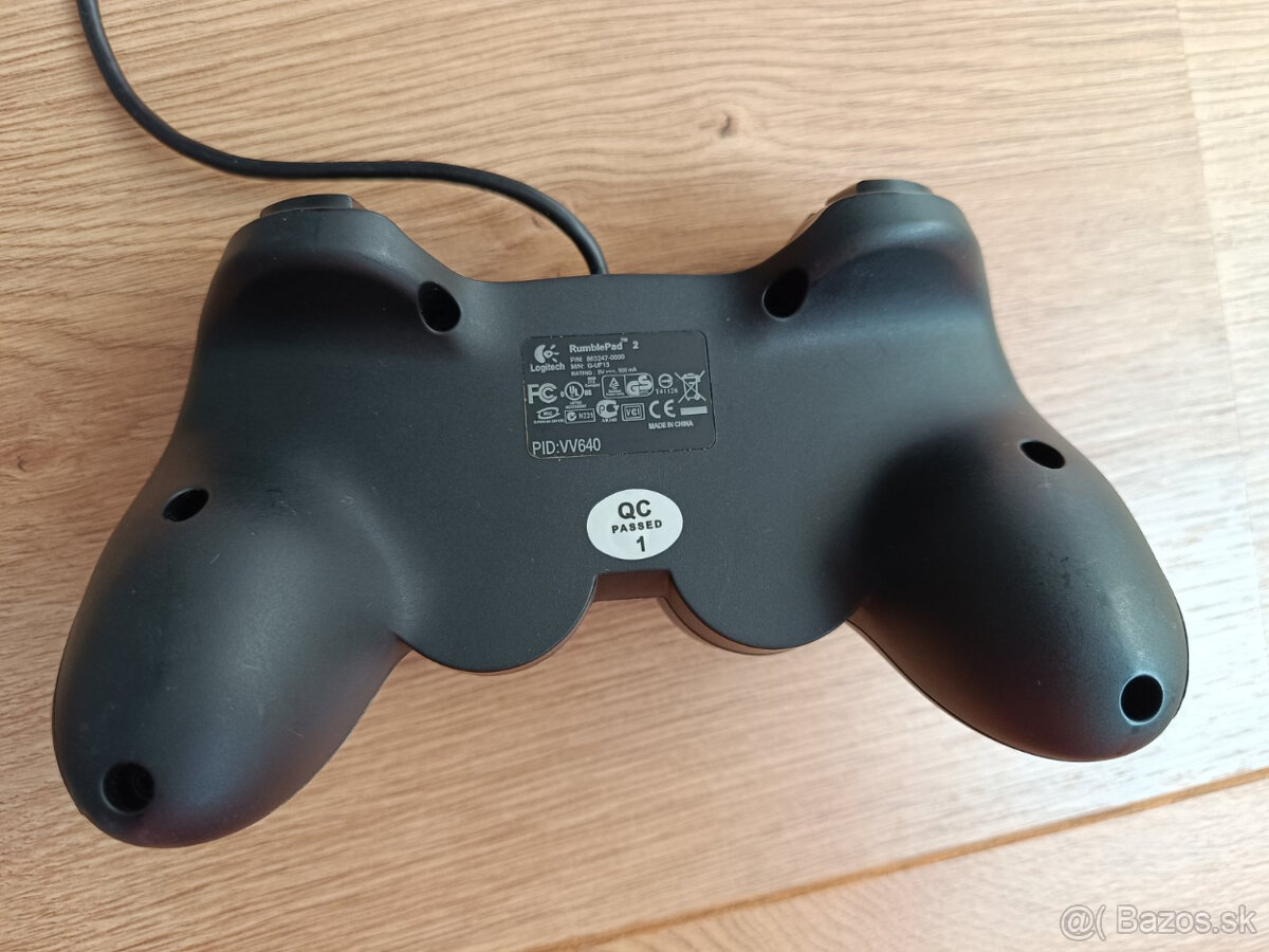 Kablovy ovladac Logitech - 3