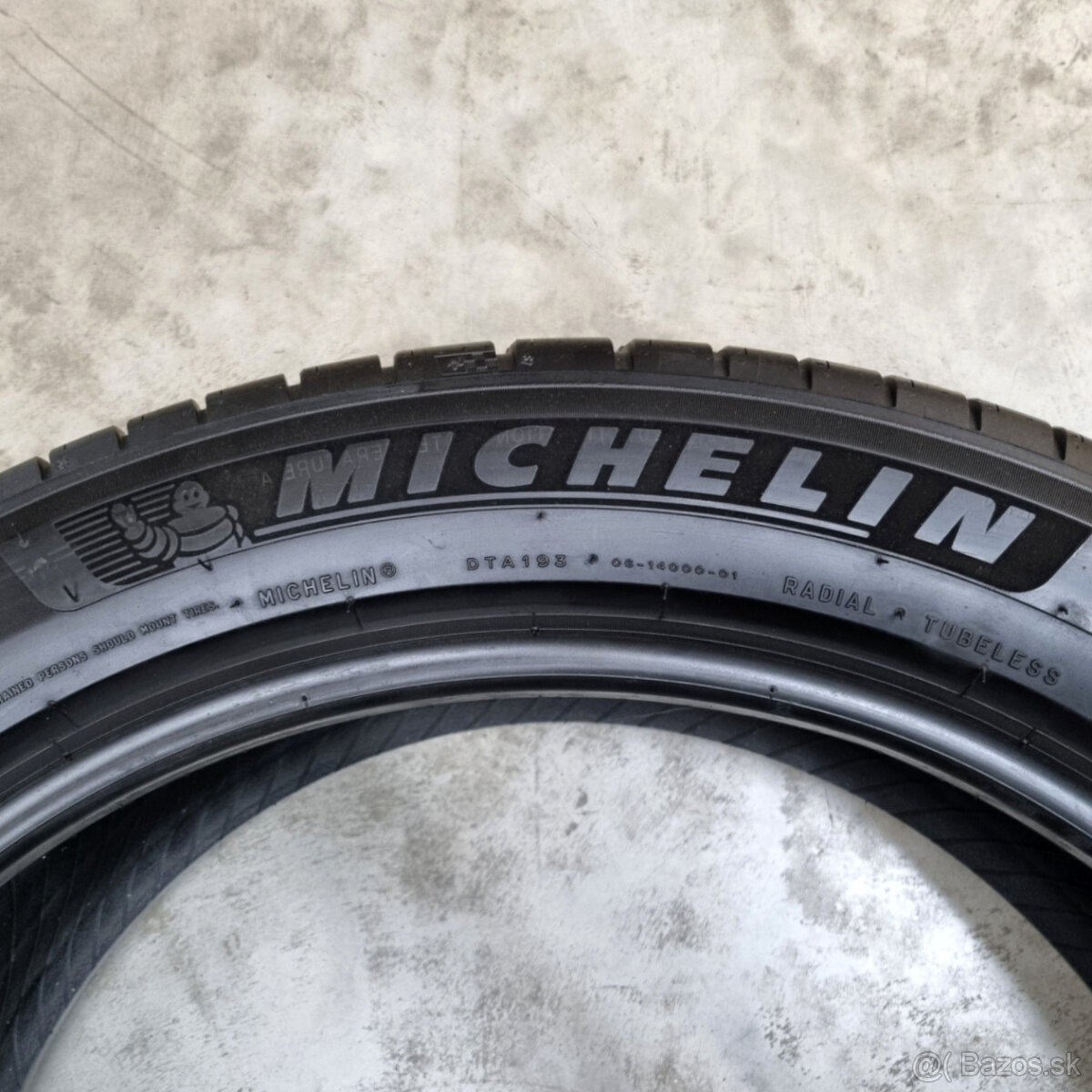 Letné pneumatiky 235/50 R20 MICHELIN - 3