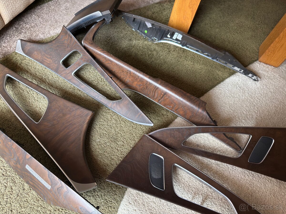 Audi A6 C7 4G dekor interieru - 3