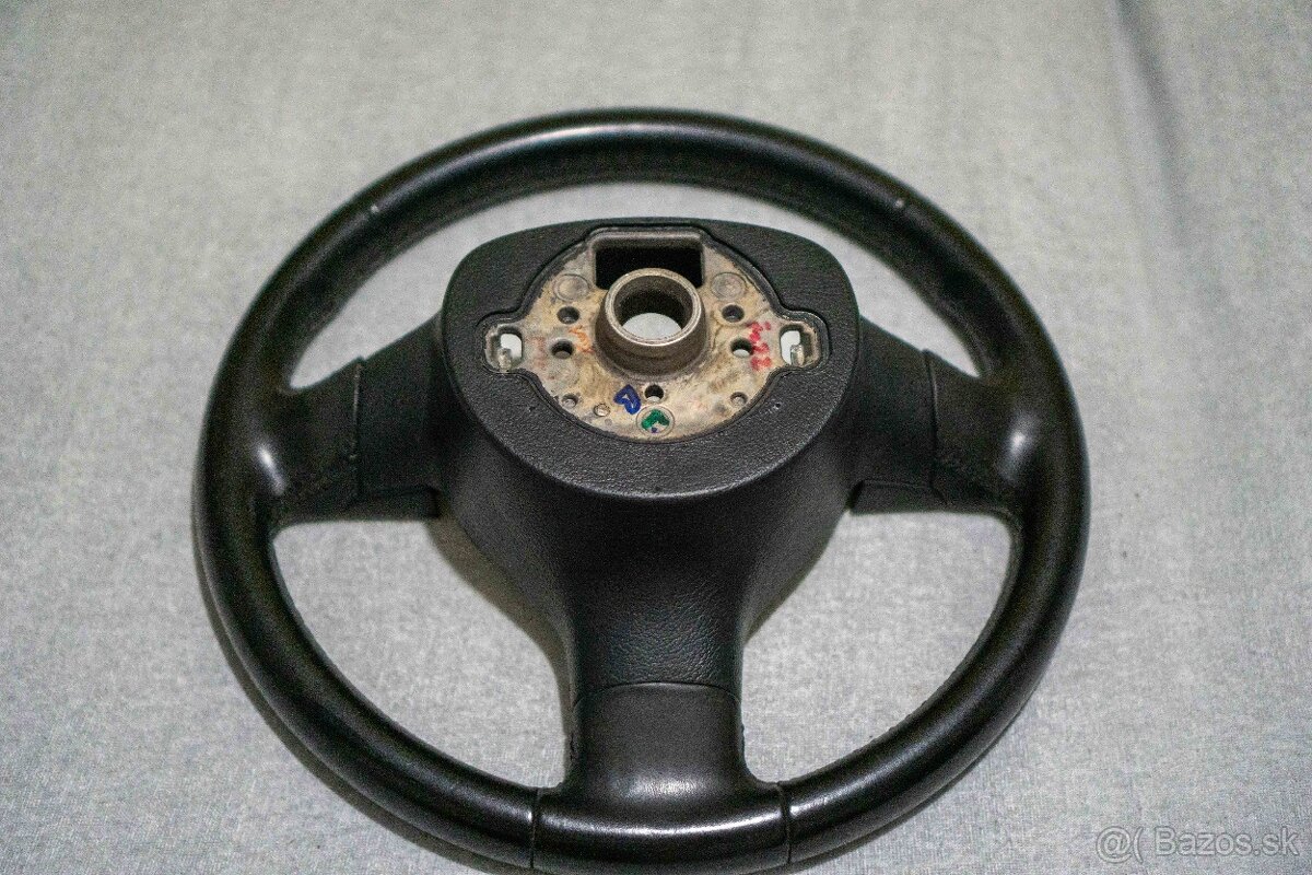Koženy Volant Volkswagen - 3