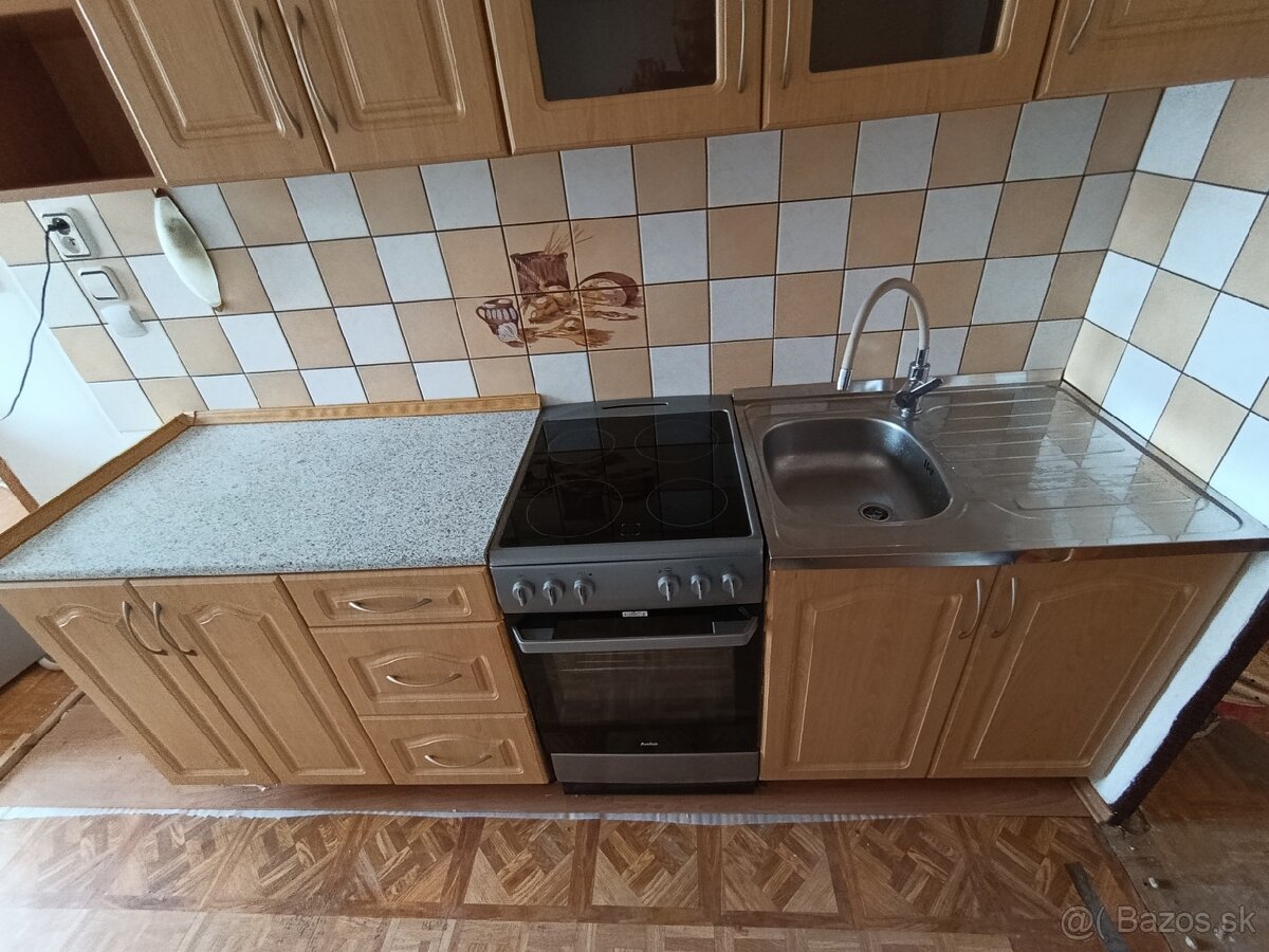 Predám elektrický sporák - 3