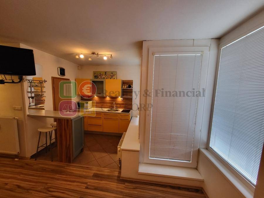 Predaj 2 izbový byt, 50 m2, gar. miesto, Bratislava-Ružinov - 3