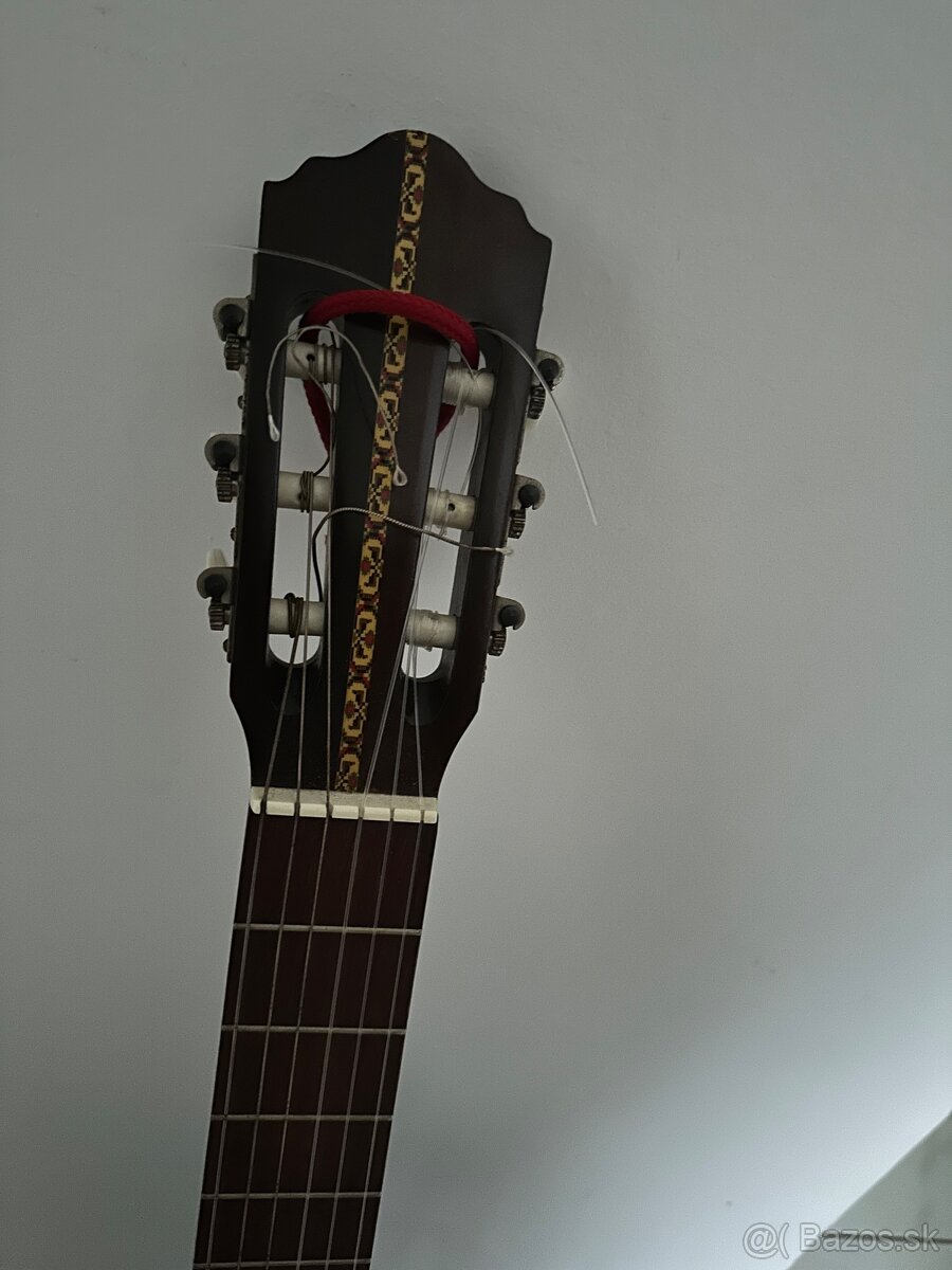 Predám klasickú šesťstrunovú gitaru - 3
