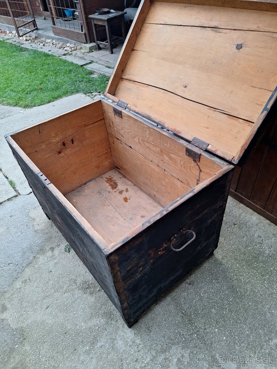 Stará drevenna truhlica - 3