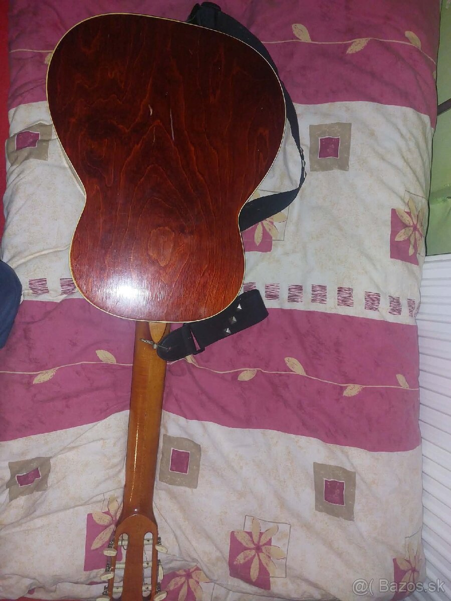 Predám Akustickú gitaru - 3
