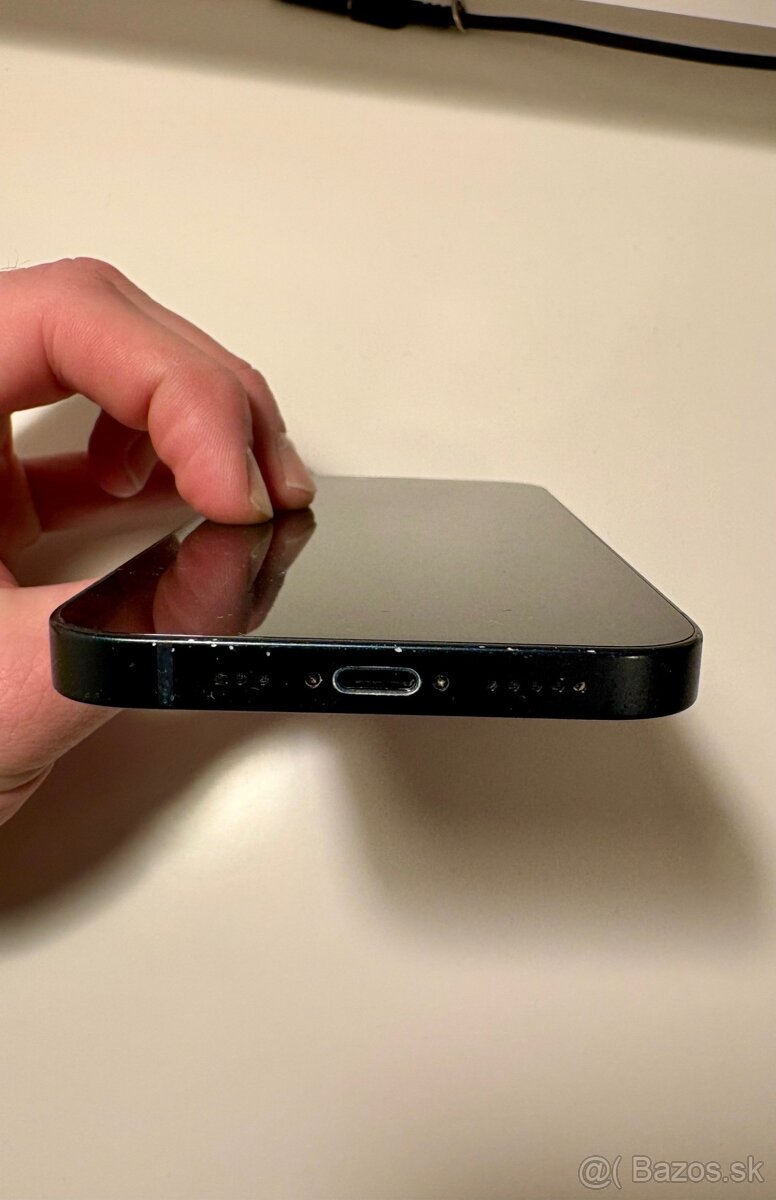 Predám iPhone 14 128GB - 3