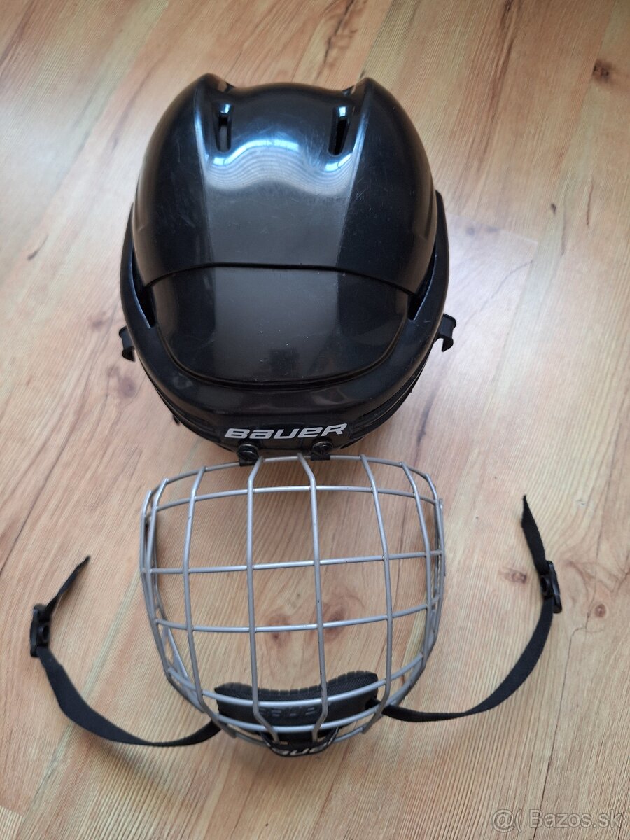 Hokejová Prilba - 3