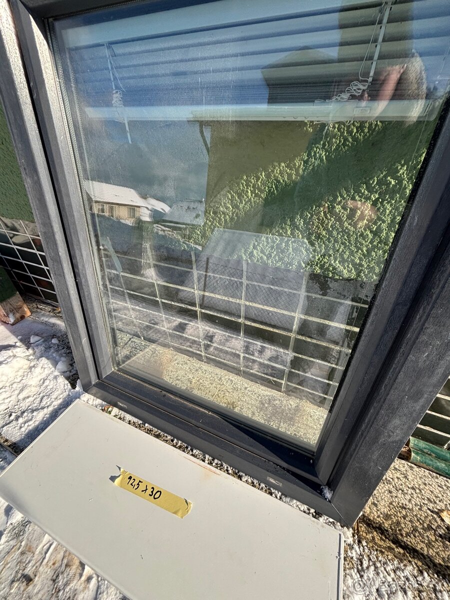 Antracit okno 3 sklo - 3