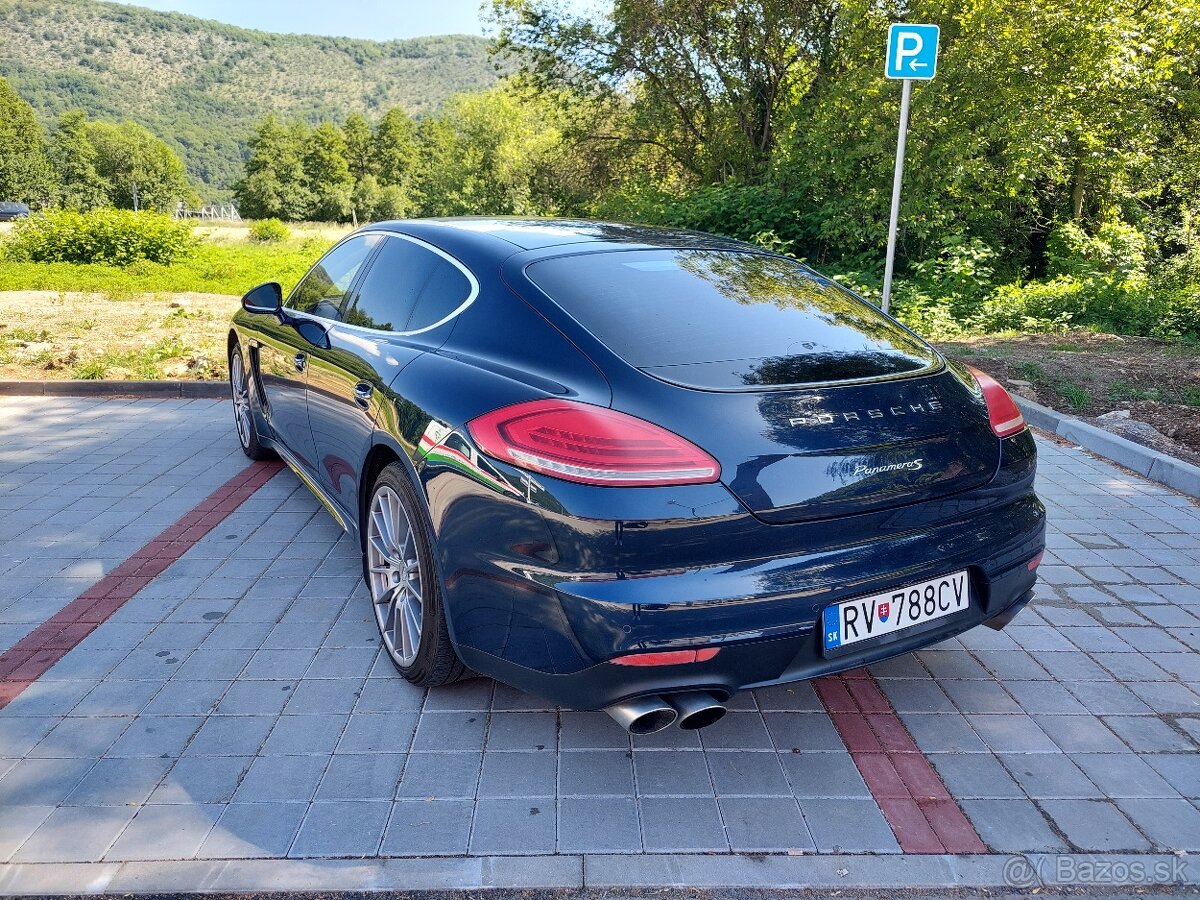 Porsche Panamera S - 3