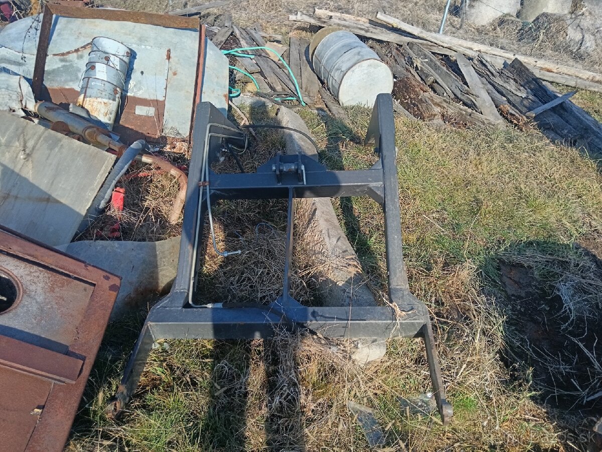 Čelný nakladač na malotraktor alebo zetor - 3